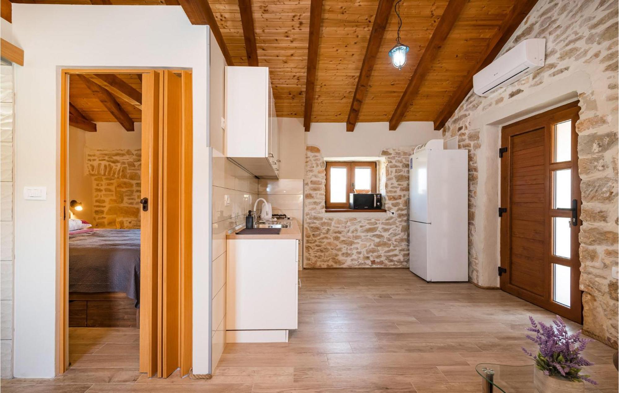 Pet Friendly Home In Murvica With Kitchen Exterior foto